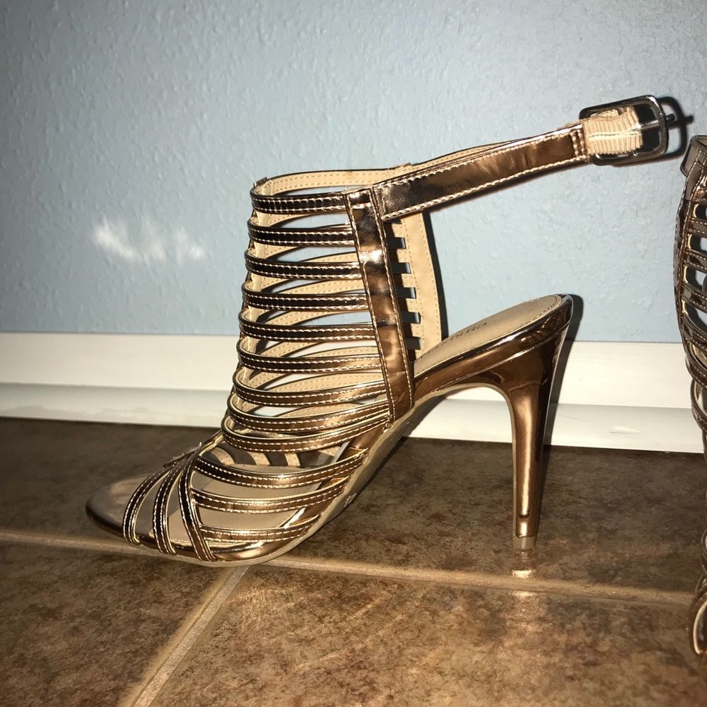 Gold Heels Size 6.5